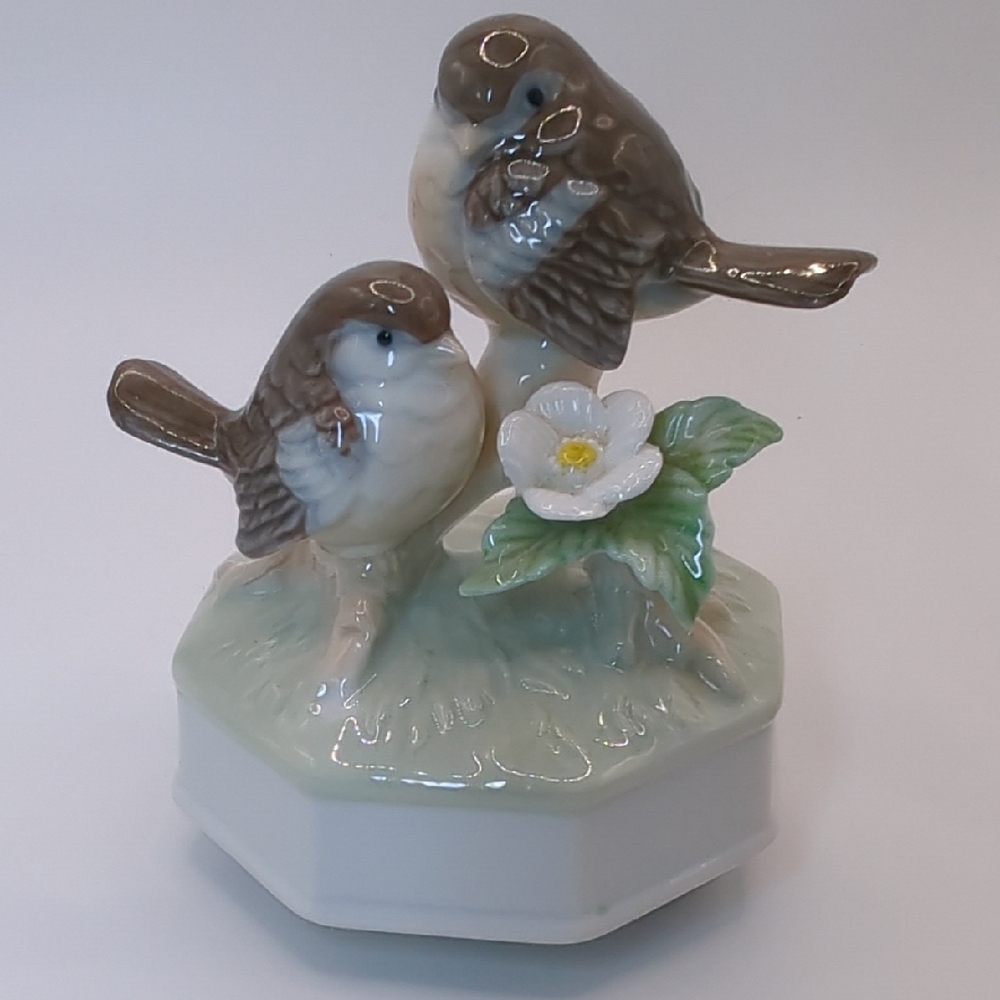 Otagiri Musical Figurine